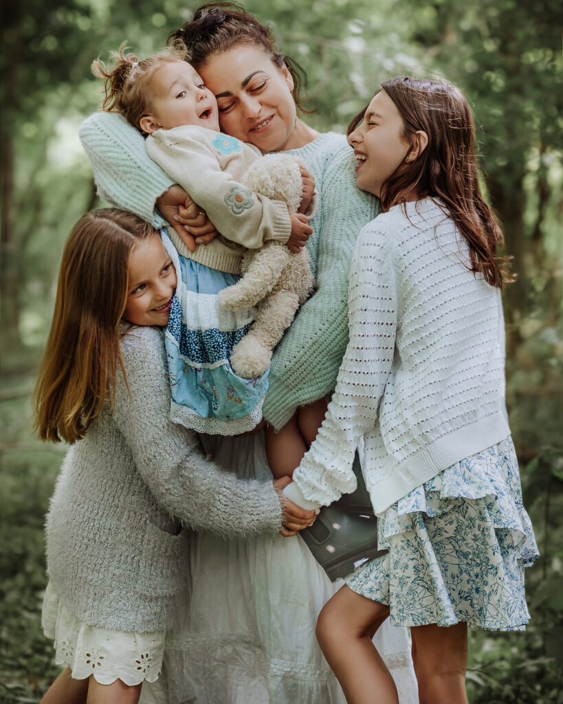 How to Prepare Kids for a Family Photo Session